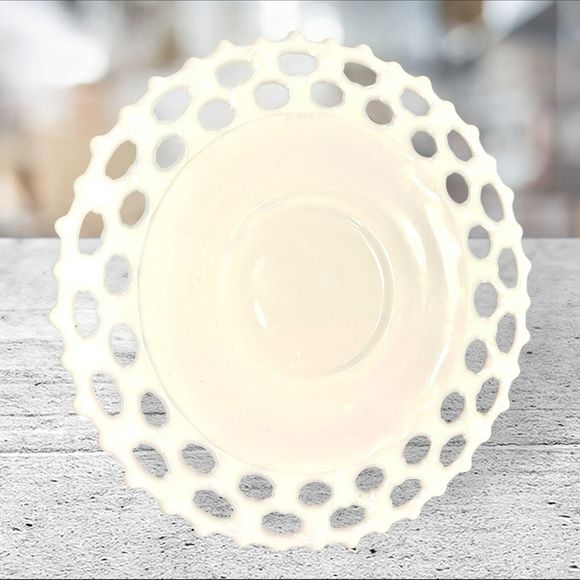 Set 2 White Milk Glass Doric Open Lace Edge Plate Platter Milkglass 11" Footed - Picture 3 of 16